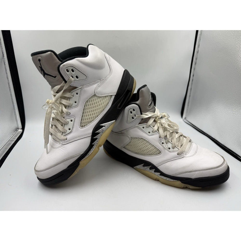 Air Jordan 5 Retro Reverse Metallic Men's Size 11 Pre-owned Sneakers DD0587-110